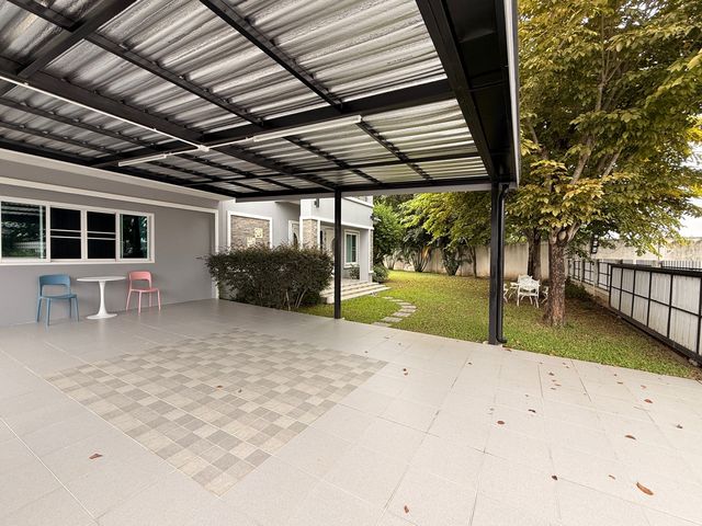 place photo 36