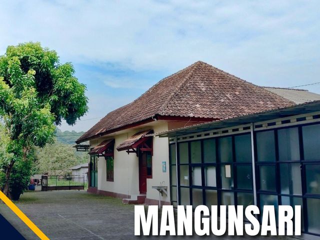 Rumah dan Klinik di Mangunsari Gunungpati Semarang