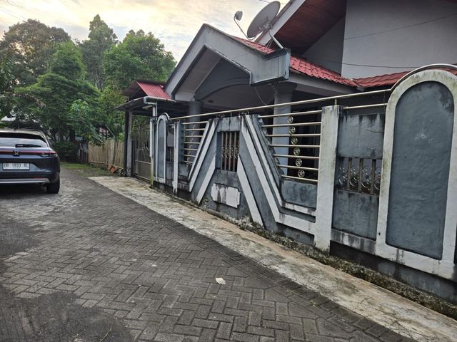 DIJUAL RUMAH