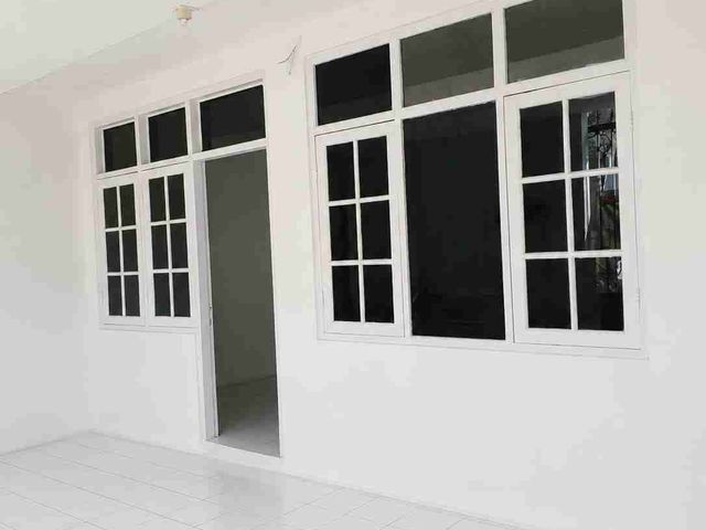 Di jual rumah murah hdp timur bersih siap pake