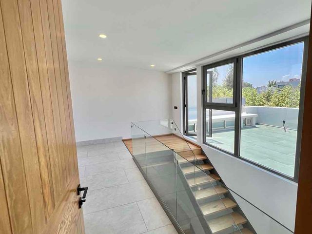 place photo 39