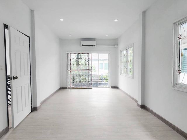 place photo 41
