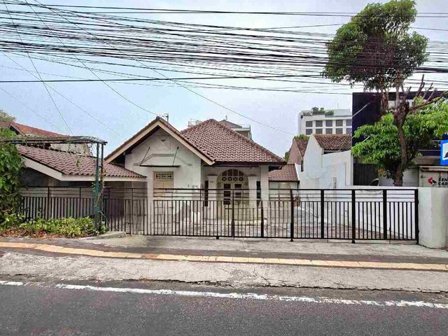 Disewakan rumah cocok untuk usaha/kantor dekat tugu jogja
