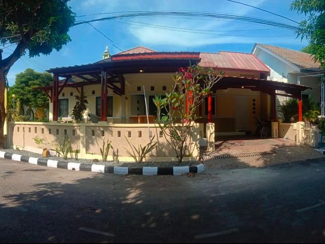 Dijual rumah di puri taman sari cirebon