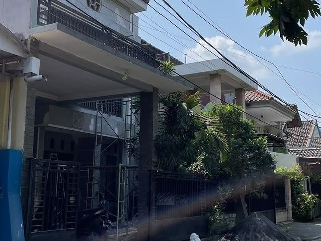 Rumah Dijual Kebraon Barat Surabaya