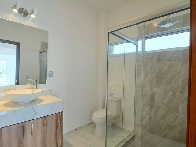 place photo 48