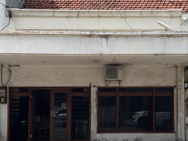 Rumah Gembong Sayuran, Kapasan STRATEGIS, ONE GATE SYSTEM, LAPANGAN BASKET