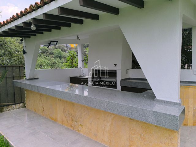 place photo 48