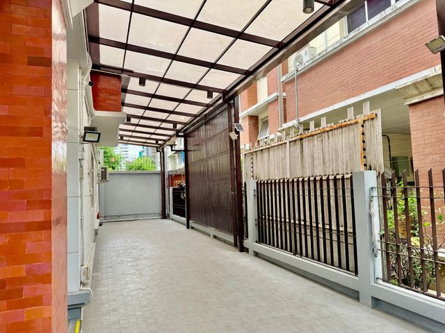 place photo 44