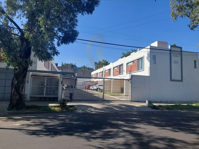place photo 18