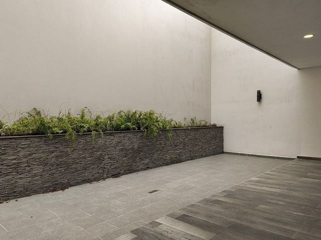 place photo 44
