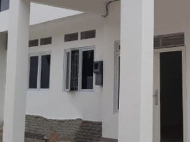 Rumah sewa Bisa kantor ,Jl.mampang Prapatan . Lt. 300 m/Lb, 200 m , dekat ke Jl. warung buncit  sewa 165 Jt /Thn