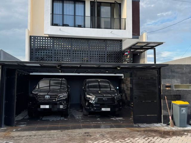 Dijual Rumah New Mewah Termurah di Bumi Wonorejo Greenlake Surabaya Timur