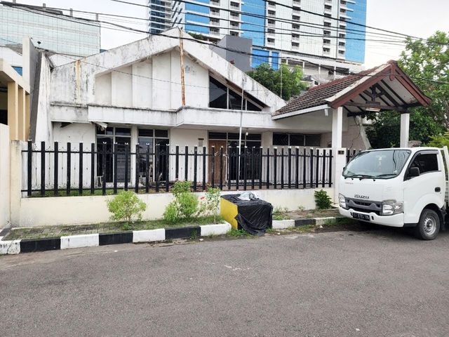 Disewakan Rumah 1 Lantai Murraaah di Dharmahusada Indah, Surabaya