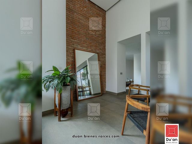 place photo 67