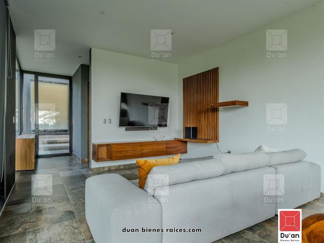 place photo 100