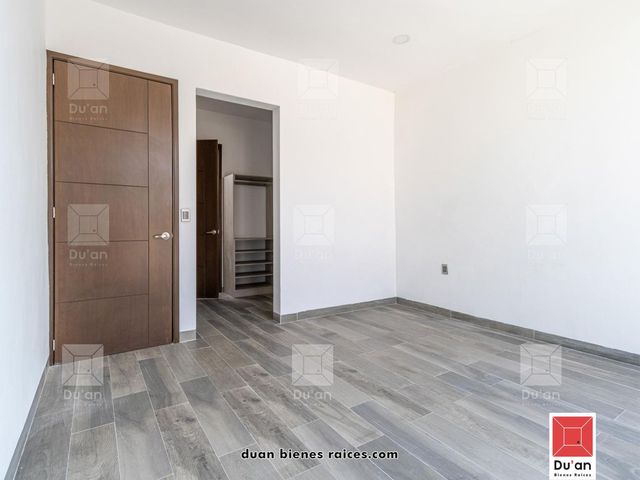 place photo 63