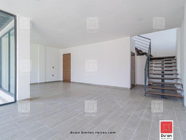 place photo 94