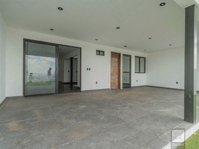place photo 52