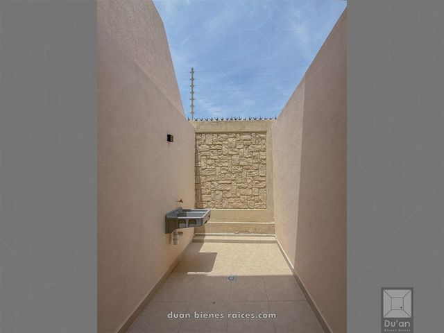 place photo 53