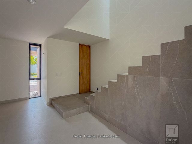 place photo 54