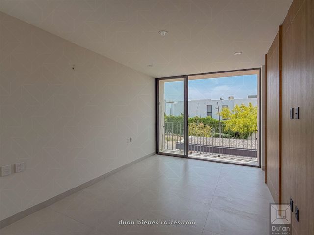 place photo 66