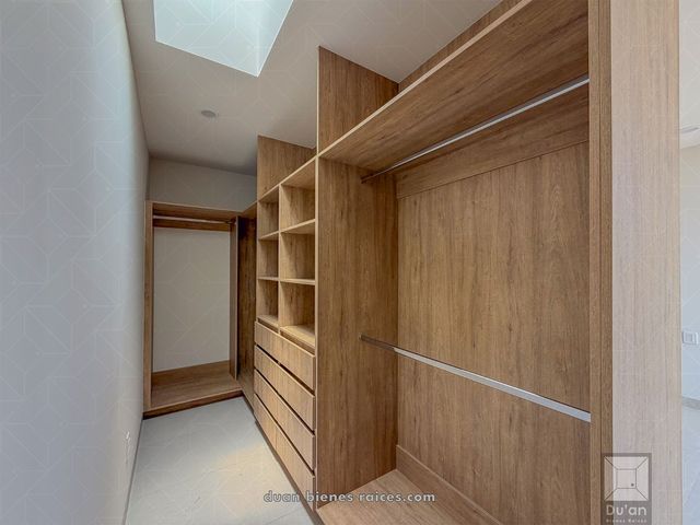 place photo 76