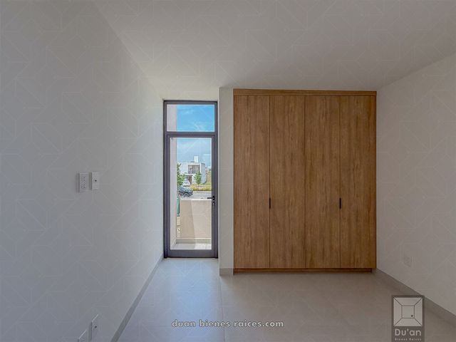 place photo 86