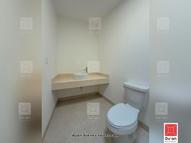 place photo 48