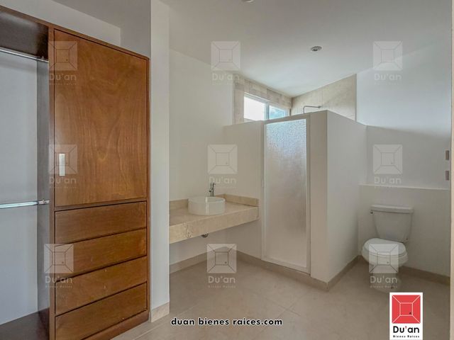 place photo 66