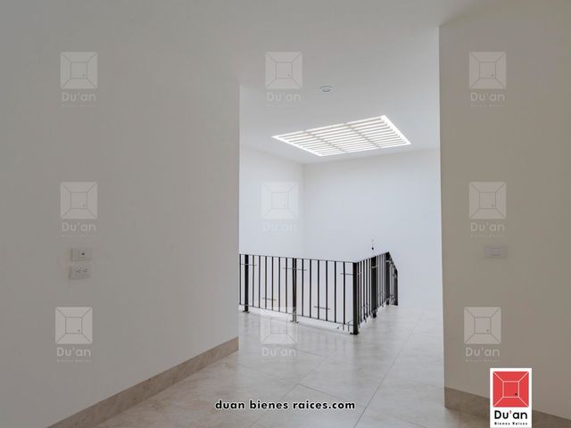 place photo 52