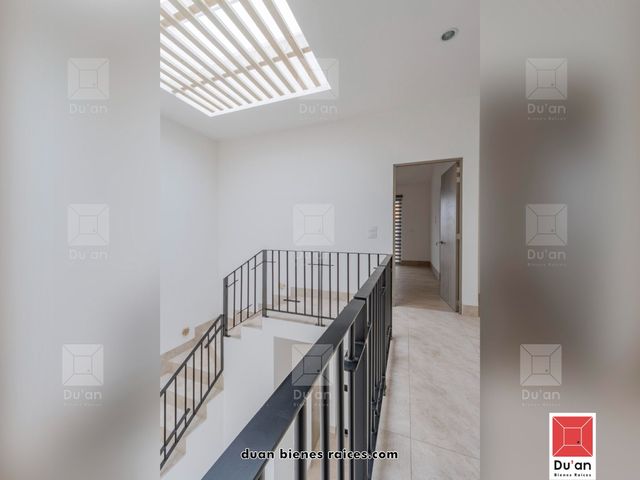 place photo 82