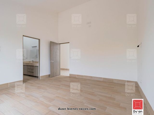 place photo 93