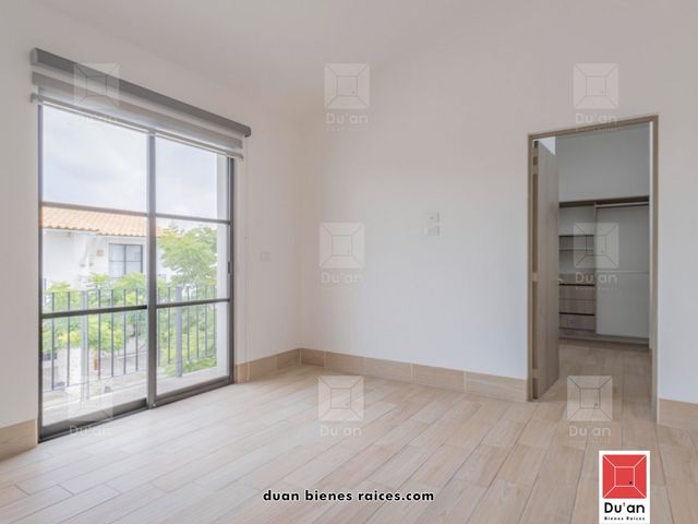 place photo 106