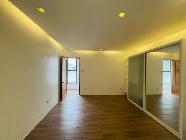 place photo 62