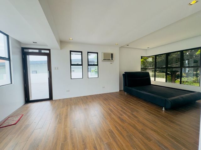 place photo 71
