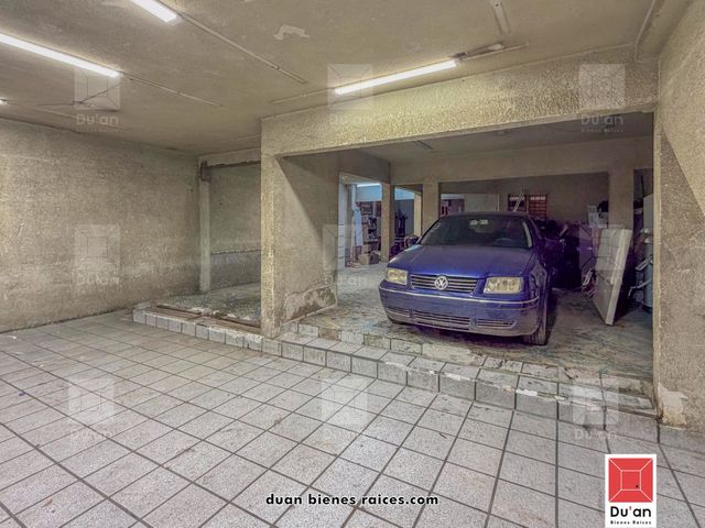 place photo 100