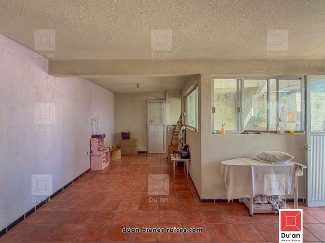 place photo 166