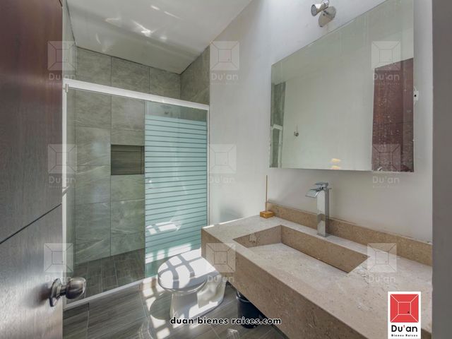 place photo 79