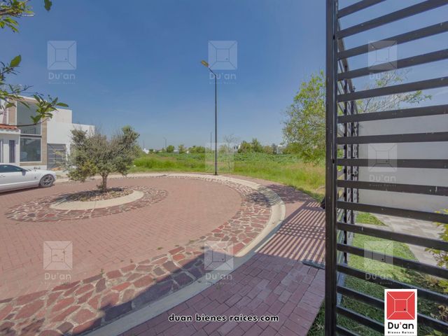 place photo 104
