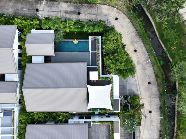 place photo 100