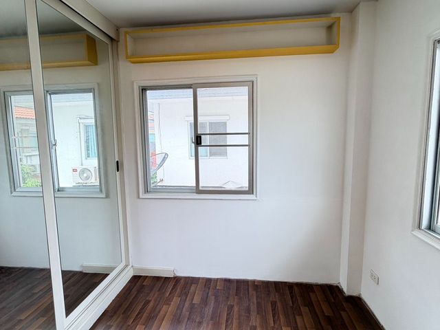 place photo 48