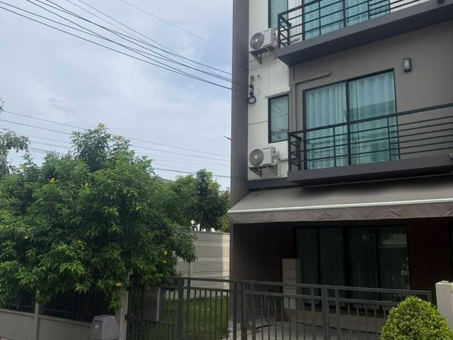 place photo 21