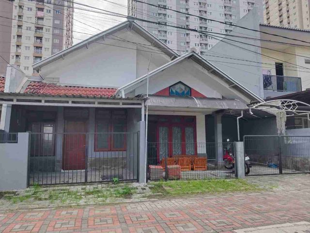 kalijudan siap huni lebar 11 hadap selatan favorit