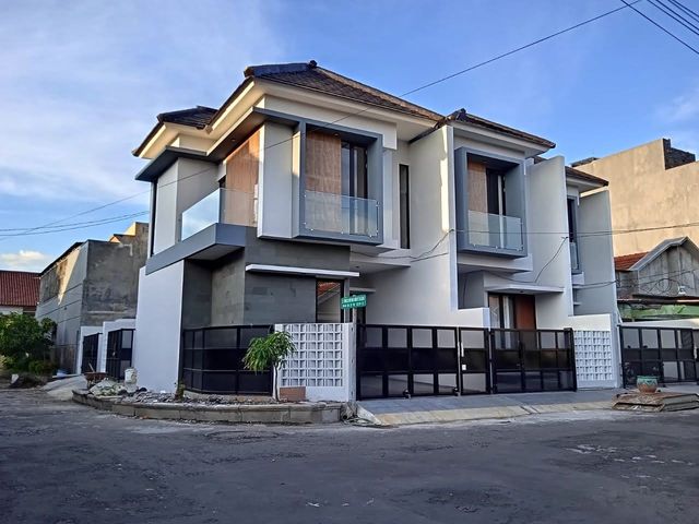 BW86 DIJUAL RUMAH BARU MINIMALIS MURAH SHM DI TAMAN PONDOK INDAH SURABAYA