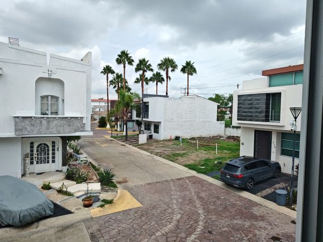 place photo 32