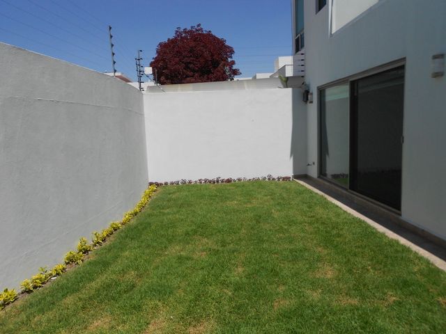 place photo 95