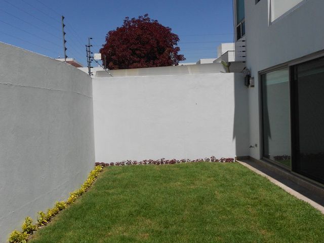 place photo 96