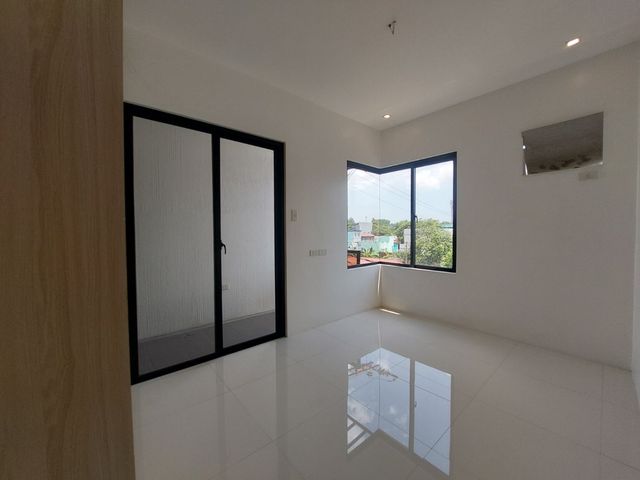 place photo 46