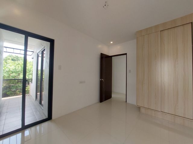 place photo 50
